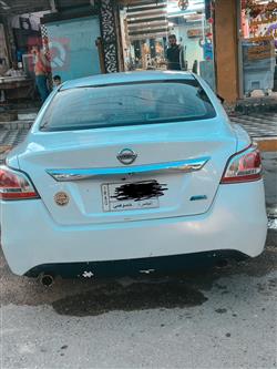 نيسان ألتيما